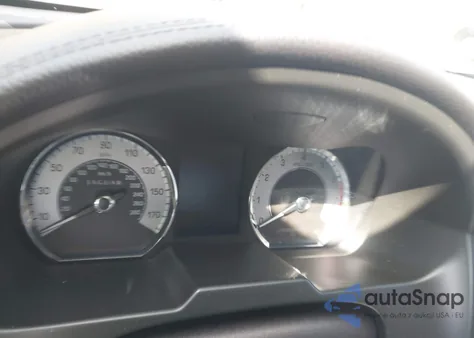 2010 Jaguar Xf from USA, damaged, VIN SAJWA0FA1AHR68197